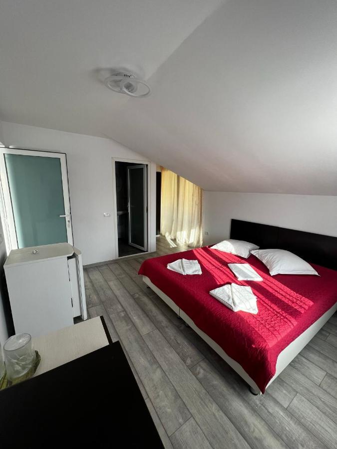 Vila Iris Mamaia Nord Năvodari Eksteriør billede